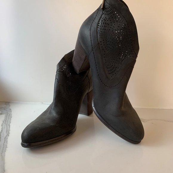 UGG Nubuck laser cut booties - Picture 11 of 11